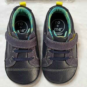 Robeez Ro+Me Dark Blue Baby Walkers Casual Infant Flexible Soles Size 12-18M NWT